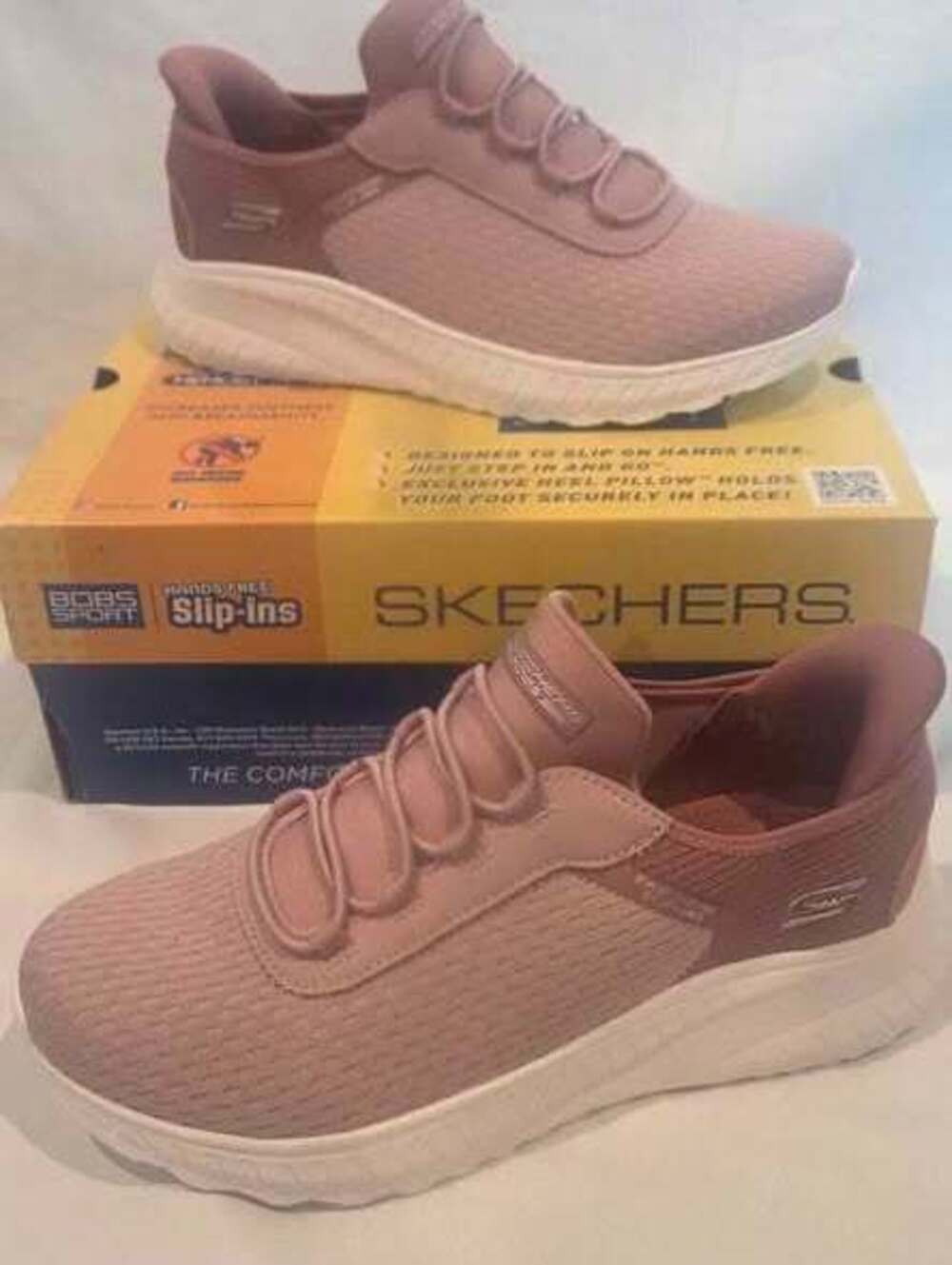 Skechers Slip-ins BOBS Pink/Mauve Wide Fit Shoes. Size 7 women.
